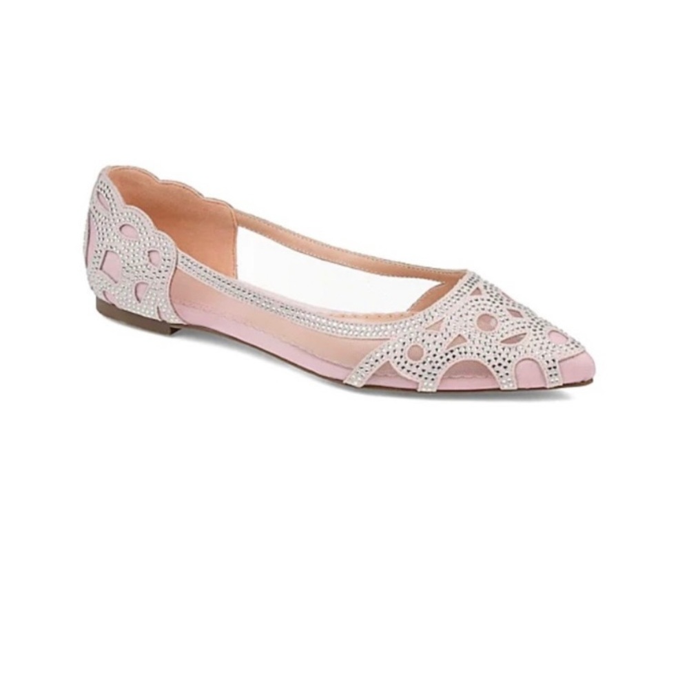 Journee Batavia Flat Light Pink